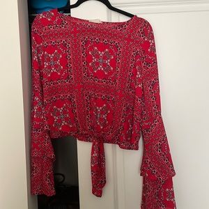 Altar’d state beautiful red patterned top!